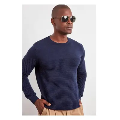 Trendyol Navy Blue Slim Fit Crew Neck Textured Knitwear Sweater 95310224