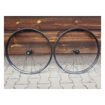 Zapletená kola Specialized Roval Traverse OEM 29"