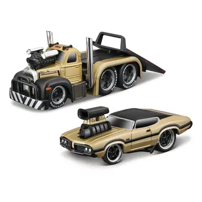 Maisto - Muscle Transports - 1953 MACK B-61 Flatbed 1970 Oldsmobile 442, 1:64