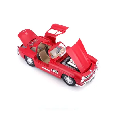 Bburago 1:24 Mercedes Benz 300SL Red