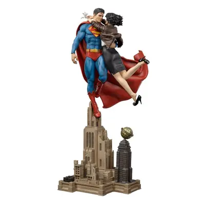 Figurka DC Comics - Superman and Lois Lane Diorama - Art Scale 1/6