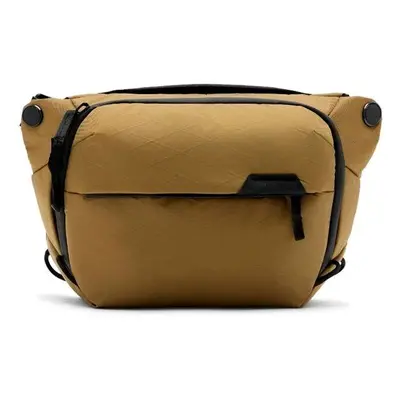 Fotobrašna Peak Design Everyday Sling 3L v2 - Coyote