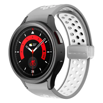 Perforovaný magnetický řemínek pro Samsung Watch 4/5/6 Barva: Šedo-bílý se stříbrnou přezkou