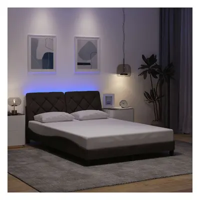 vidaXL Rám postele s LED bez matrace Tmavě hnědá 140x190 cm Látka