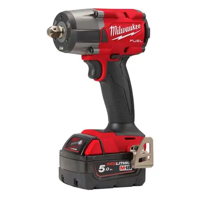 Aku rázový utahovák 1/2" Milwaukee M18 FMTIW2P12-502X s aretačním čepem (881 Nm, 5,0 Ah) 4933478