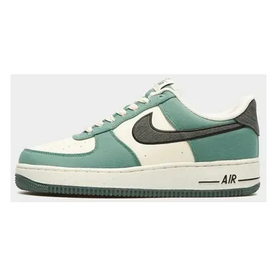 Nike Air Force 1 '07 Lv8