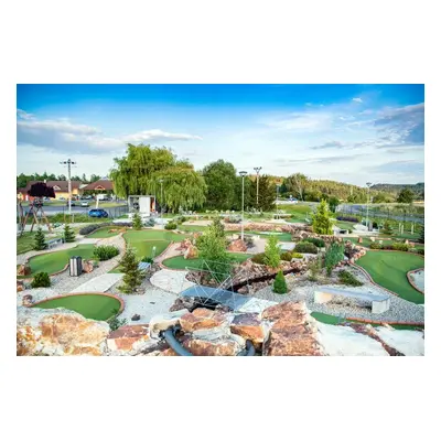 Adventure golf