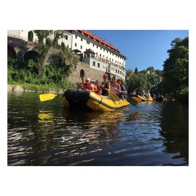 Jednodenní výlety na raftu - Český Krumlov - průjezd historickým centrem