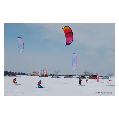 Snowkiting Husky Hill ve Vejprtech - nauč se kiting na sněhu - Seznamovací kurz snowkitingu