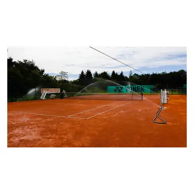 Tenis centrum Drnovice - 4 venkovní antukové kurty