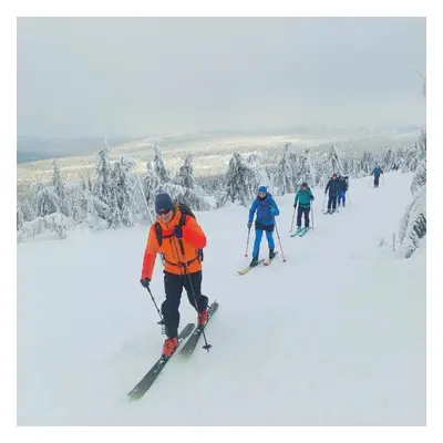 Skialpinistický kurz Krkonoše se slevou 10% – objevte zimní Krkonoše na skialpech