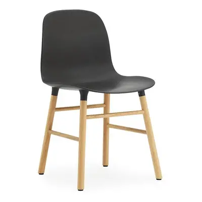 Výprodej Normann Copenhagen designové židle Form Chair Wood (černý sedák, podnož dub)