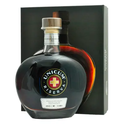 Zwack Unicum Riserva 40% 0,7l (dárkové balení kazeta)