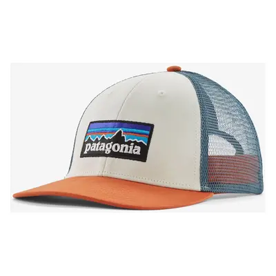 Kšiltovka Patagonia P-6 Logo LoPro Trucker Hat - white/redtail rust