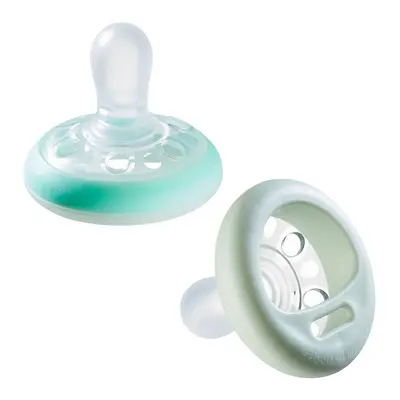 Tommee Tippee CTN Dudlík Breast-like Night zelená 0-6m, 2 ks