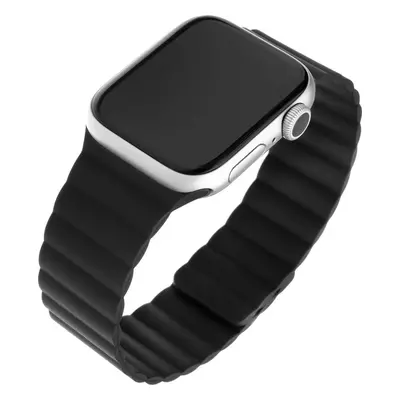 Silikonový řemínek FIXED Magnetic Strap s magnetickým zapínáním pro Apple Watch 38/40/41mm, čern