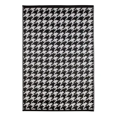 Černo-bílý venkovní koberec Green Decore Houndstooth, 120 x 180 cm