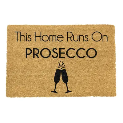 Rohožka z kokosového vlákna 40x60 cm This Home Runs On Prosecco – Artsy Doormats