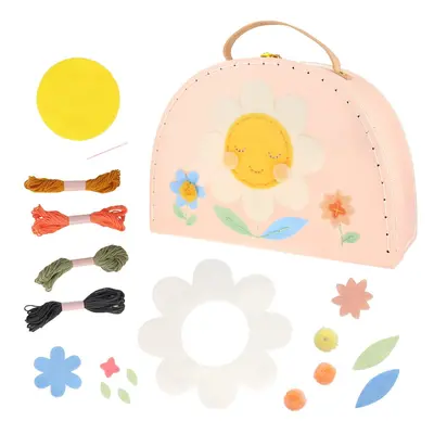 Kreativní sada Flower Embroidery Suitcase – Meri Meri