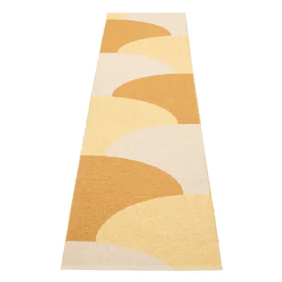 Okrově žlutý vnitřní a venkovní běhoun 70x270 cm Hill Ochre Pale Yellow – Pappelina