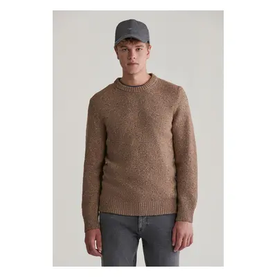 SVETR GANT NEPS WOOL C-NECK LT BROWN MELANGE