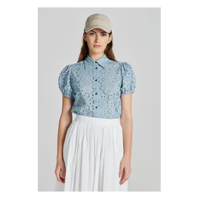 HALENKA GANT REG BRODERIE ANGLAISE SS SHIRT DOVE BLUE