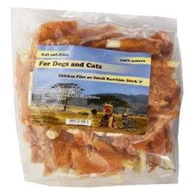 For Dogs and Cats Pochoutka Kuřecí filety na tyčce z buvolí kůže 6 cm250 g