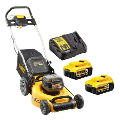 DeWALT Zahradní technika - 18V AKU sekačka na trávu, záběr 48 cm, 2x aku 5,0 Ah XR, nabíječka DC