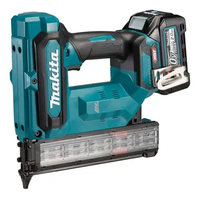 Makita Nářadí - 40V AKU hřebíkovačka 15-40 mm, 2x aku 2,0 Ah, nabíječka FN001GA201