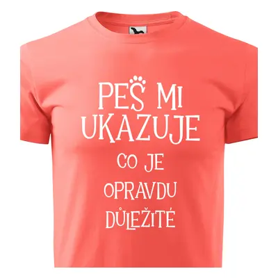 Tričko pes mi ukazuje