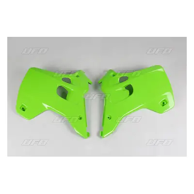 Kryty chladiče UFO KA02744026 (UFO kryty chladiče KAWASAKI KX 125/250 92-93 barva zelená)