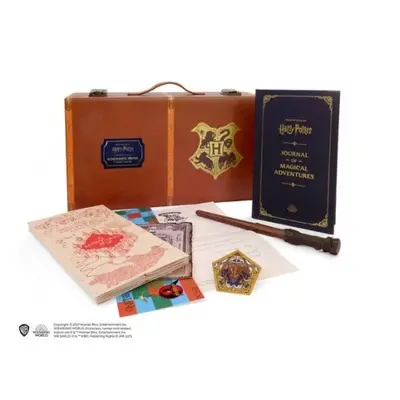 Harry Potter: Hogwarts Trunk Collectible Set - Lemke, Donald