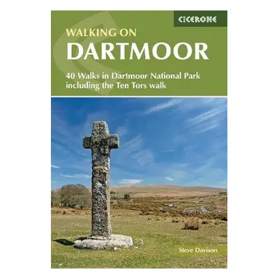 Walking on Dartmoor - Davison, Steve