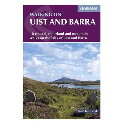 Walking on Uist and Barra - Townsend, Mike