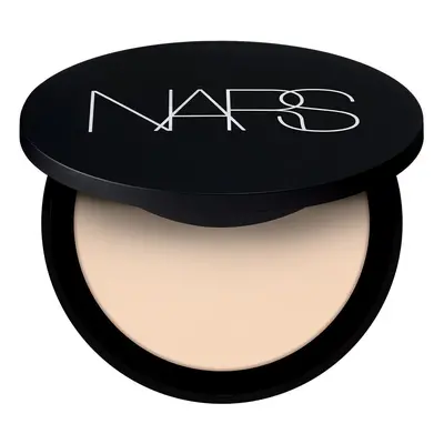 NARS - Soft Matte Advanced Perfecting Powder - Matující pudr