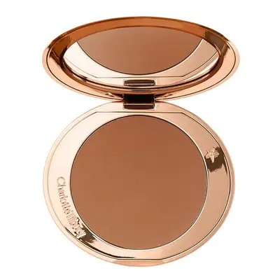 CHARLOTTE TILBURY - Airbrush Bronzer – Bronzující pudr