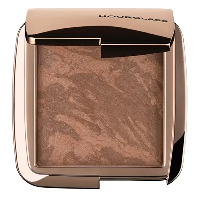 HOURGLASS - Ambient Lighting Bronzer - Mini bronzující a rozjasňující pudr