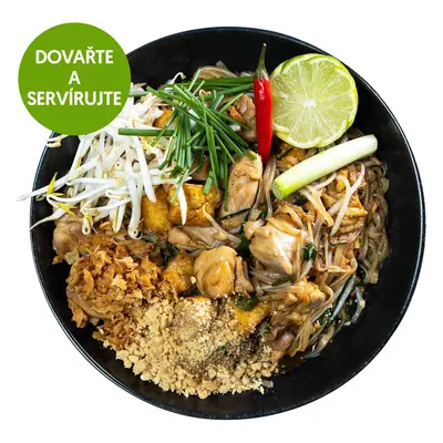 Pad Thai nudle s kuřecím masem a tofu ze Sia